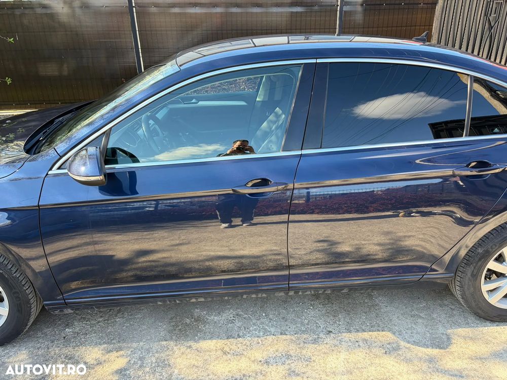 Volkswagen Passat 1.6 TDI Comfortline - 6