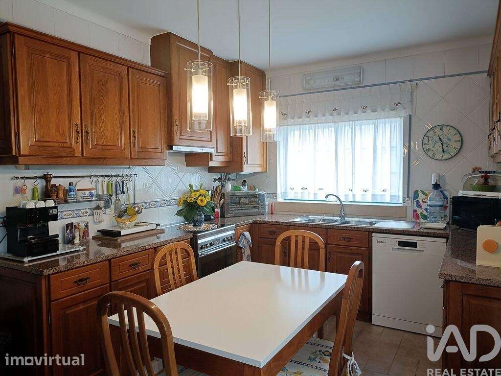Casa T3 em São Martinho do Porto de 165,00 m2 - Grande imagem: 4/30