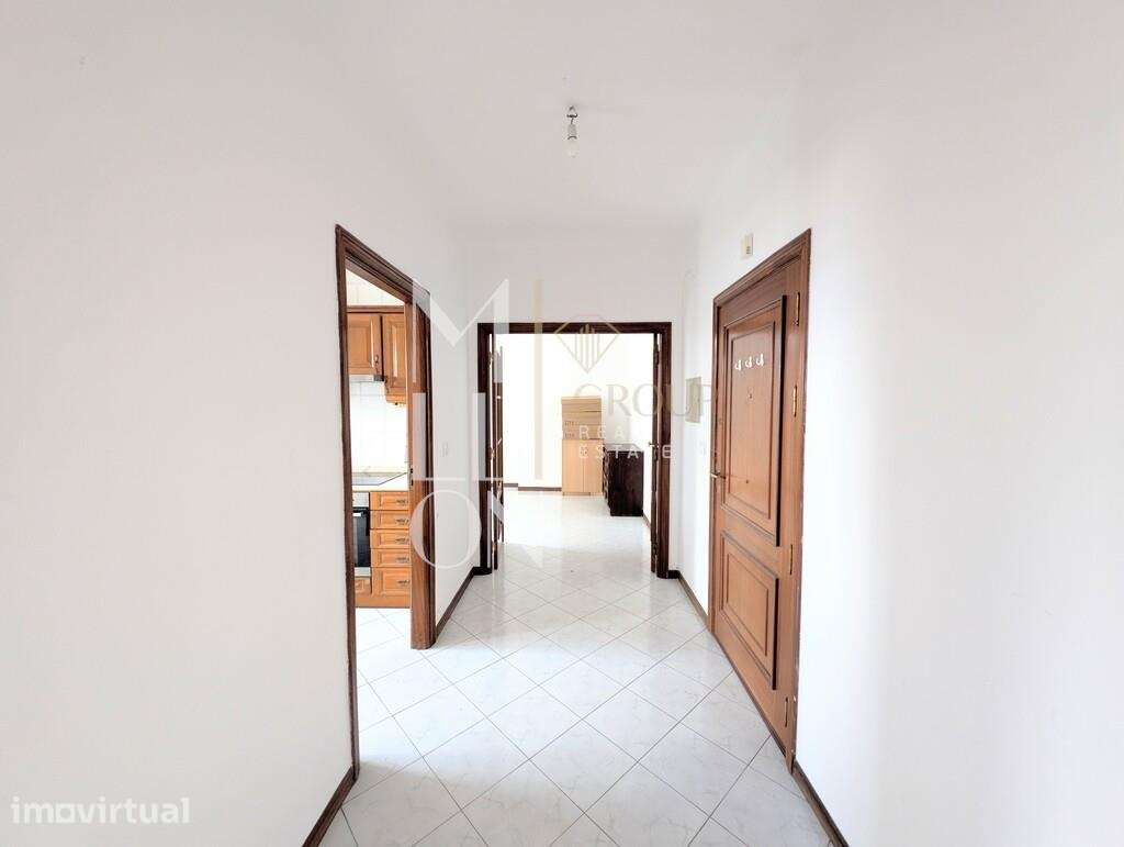 Apartamento T1 no centro de Valença - Grande imagem: 3/11