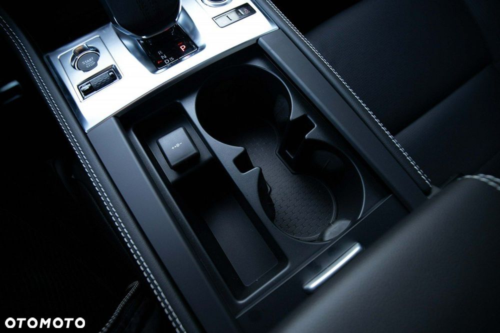 Jaguar F-Pace - 29
