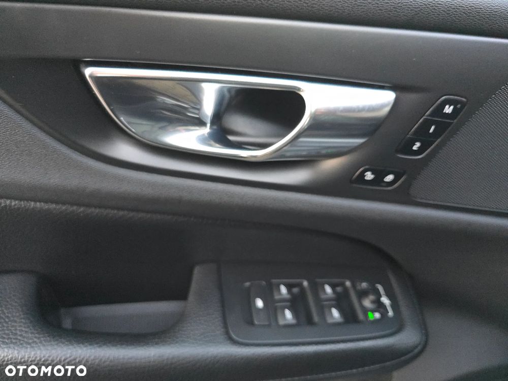 Volvo V60 T6 AWD Recharge Geartronic Inscription Expression - 10