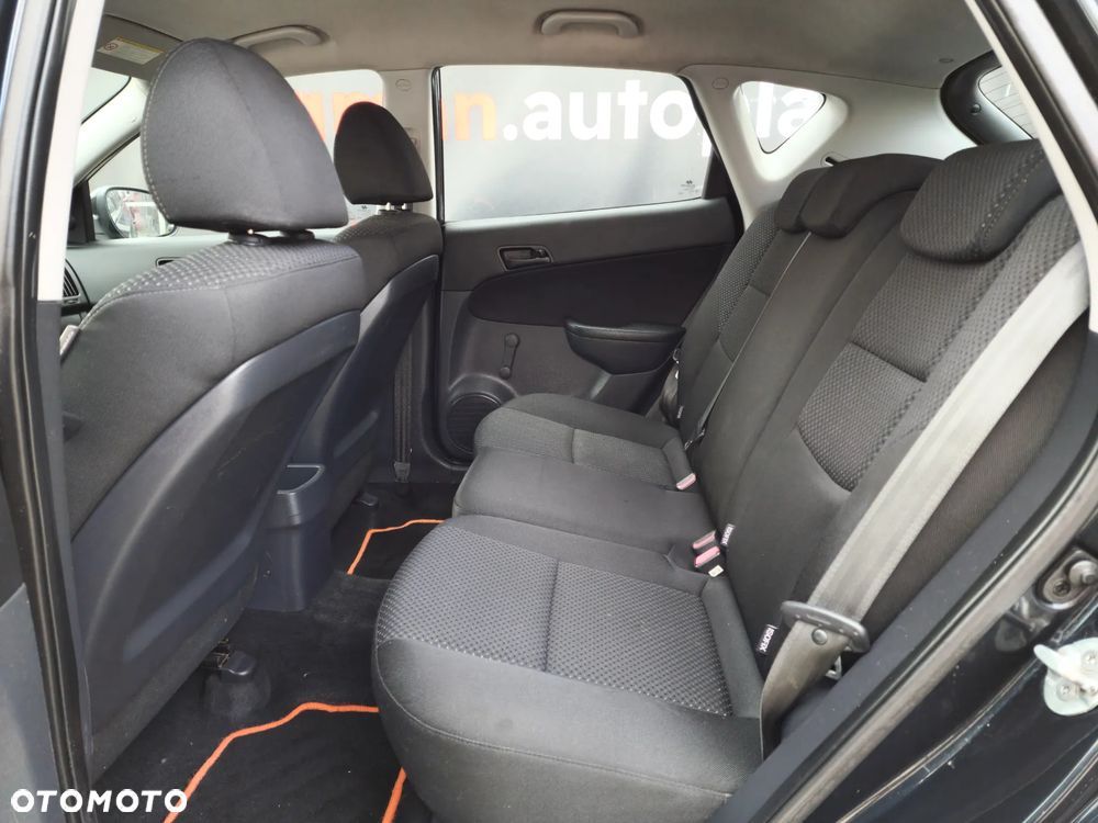 Hyundai i30 - 11