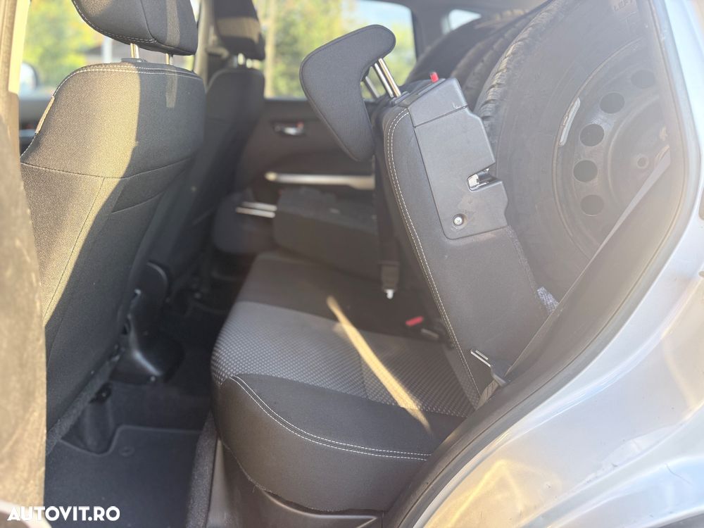 Suzuki Vitara 1.6 DDIS 4X4 Luxus - 7