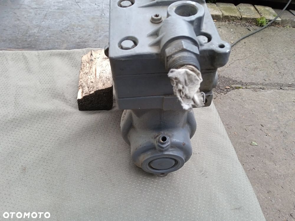 sprężarka WABCO RENAULT premium DXI nr 41624 - 2