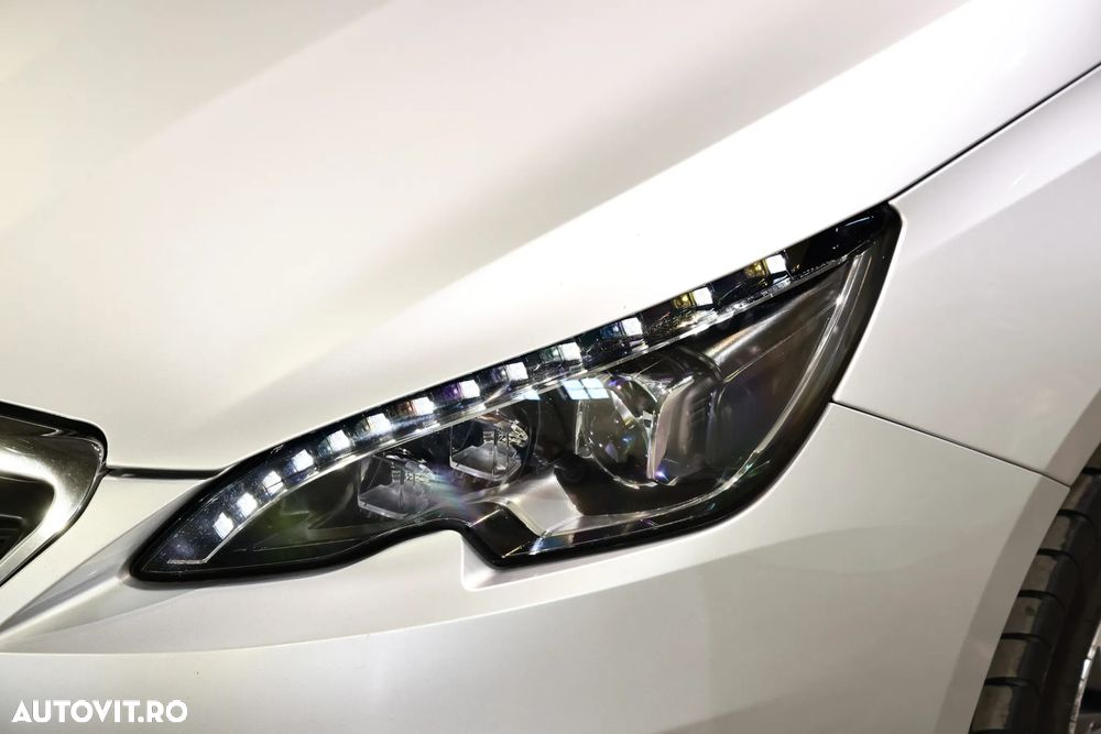 Peugeot 308 e-HDi FAP 115 Stop&Start EGS6 Allure - 36