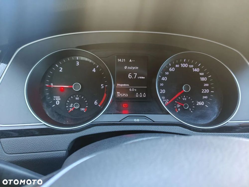 Volkswagen Passat 2.0 TDI BMT Comfortline - 10