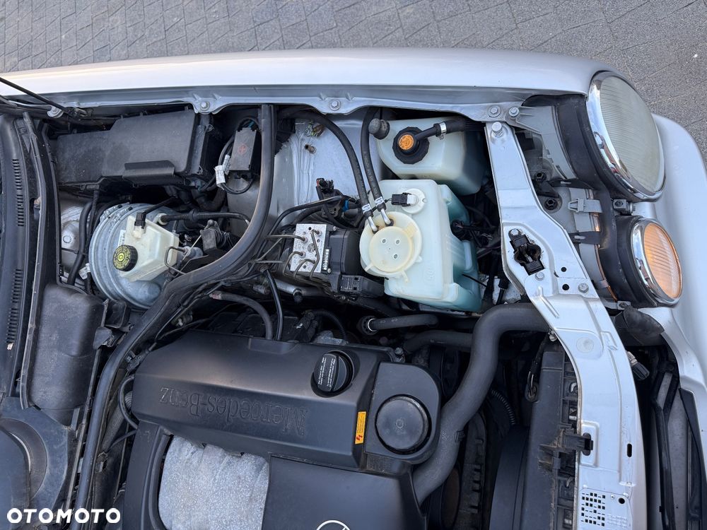 Mercedes-Benz Klasa E 320 T Avantgarde - 35