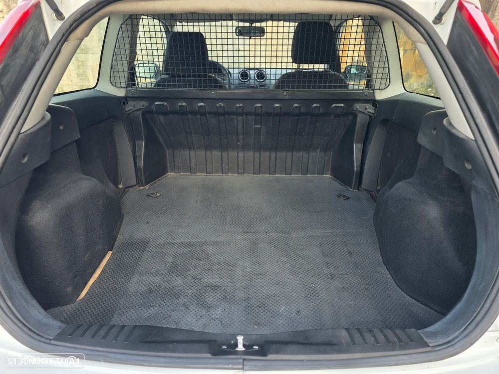 Ford FIESTA 1.4TDCI BOM ESTADO ACEITO RETOMA - 7