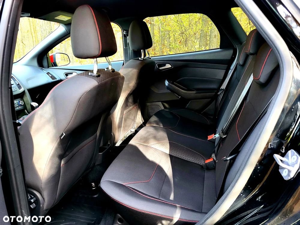 Ford Focus 1.5 EcoBoost ST-Line Black ASS - 18