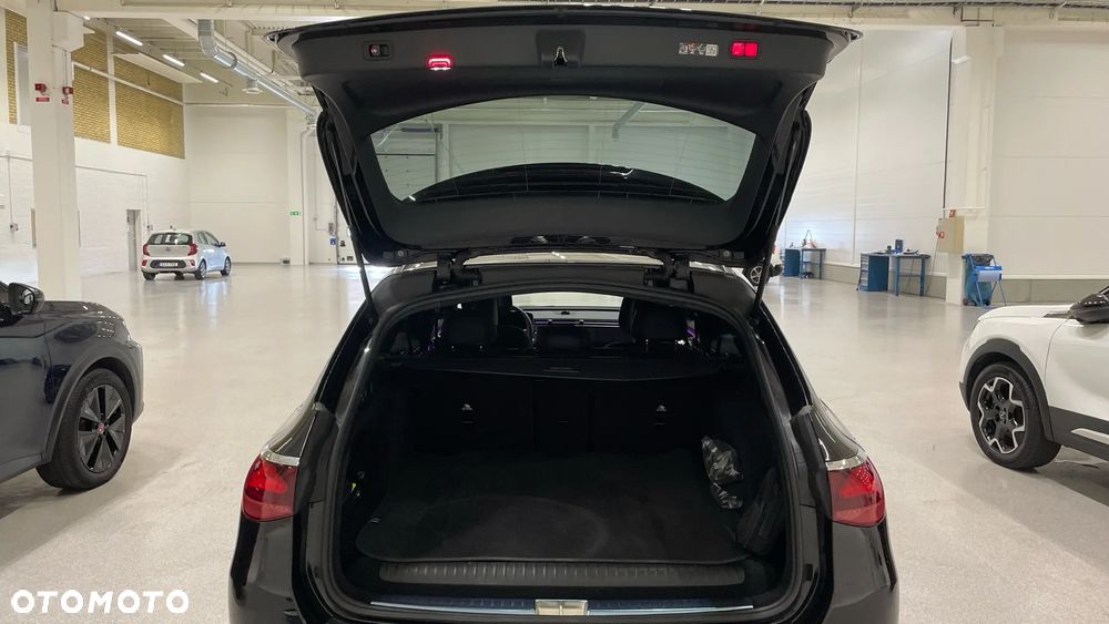 Mercedes-Benz Klasa E 300 de PHEV 4-Matic Avantgarde 9G-Tronic - 13