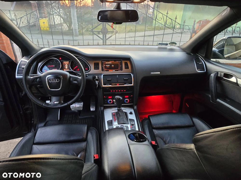 Audi Q7 - 11