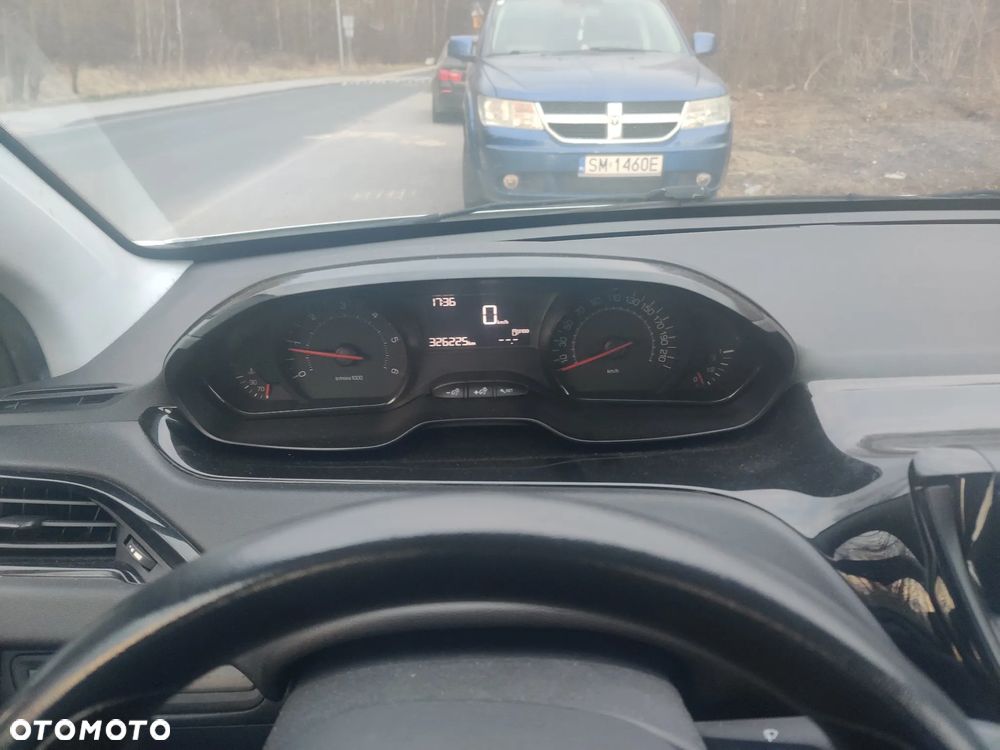 Peugeot 208 1.4 HDi Active - 8