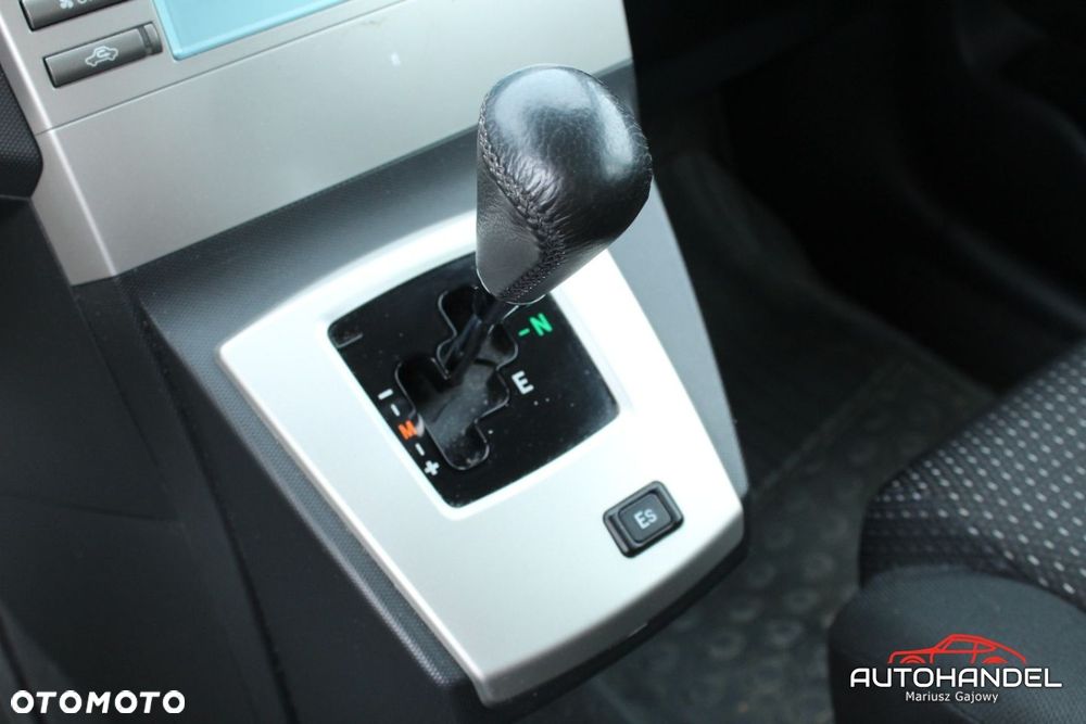 Toyota Corolla Verso - 14