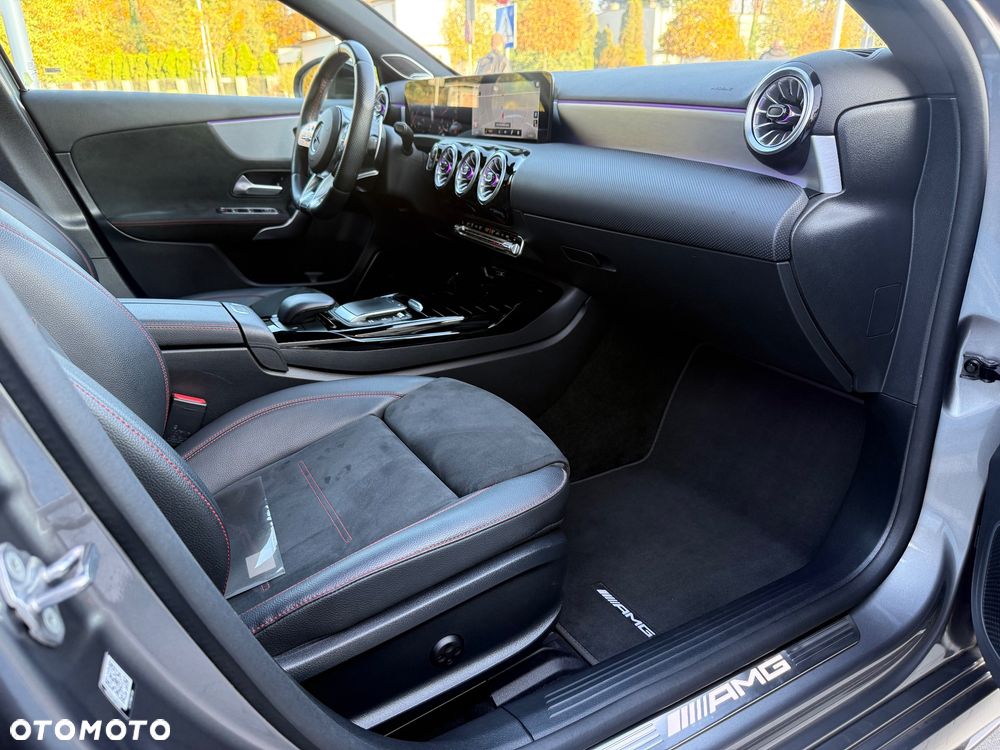 Mercedes-Benz Klasa A 35 AMG 4-Matic 7G-DCT - 24