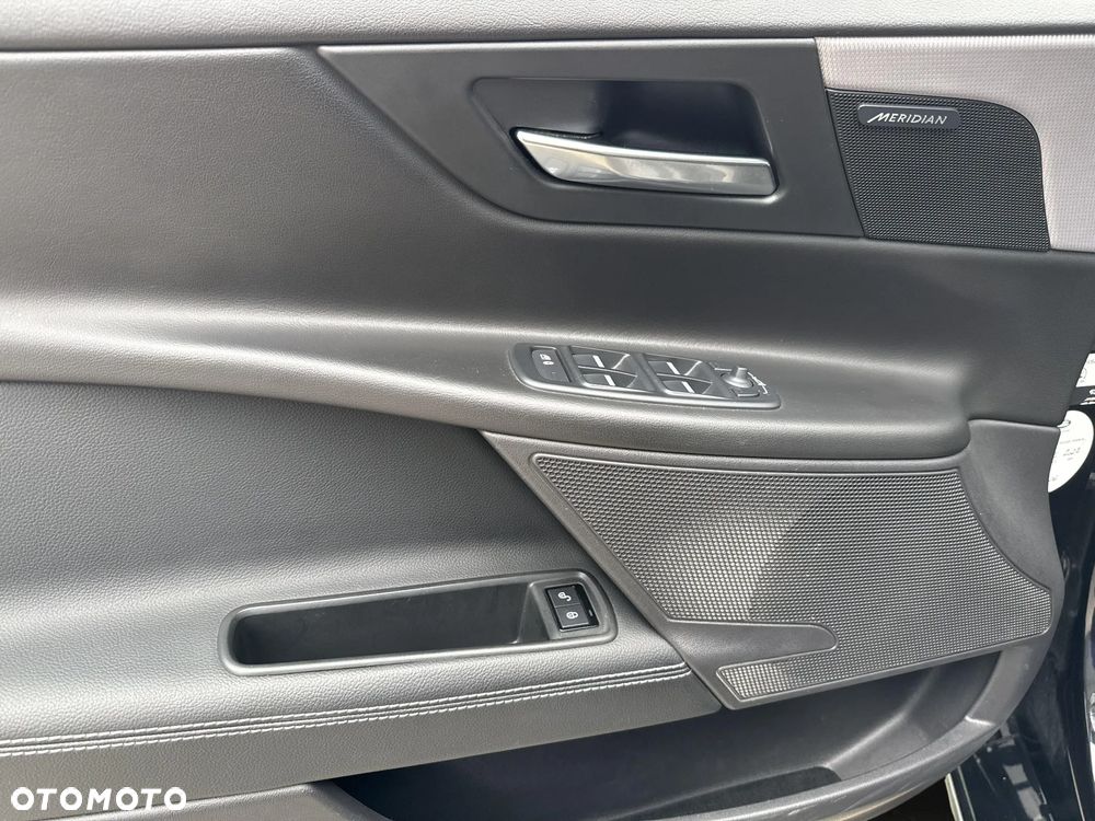 Jaguar XE 2.0 D AWD R-Sport - 17