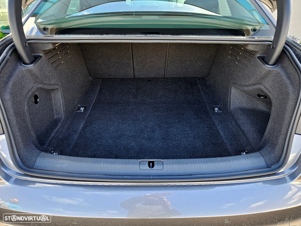 Audi A4 - 16