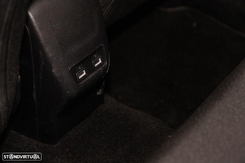 Peugeot e-208 50 kWh Active - 40