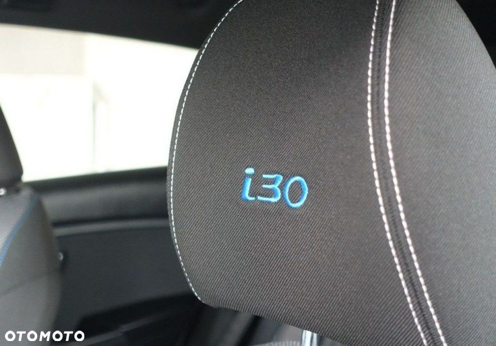 Hyundai i30 1.6 CRDi BlueDrive Go - 15