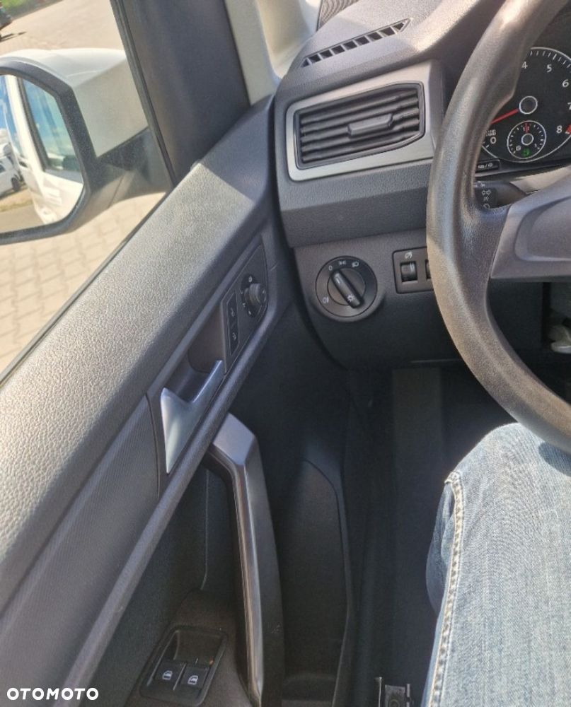 Volkswagen Caddy - 15
