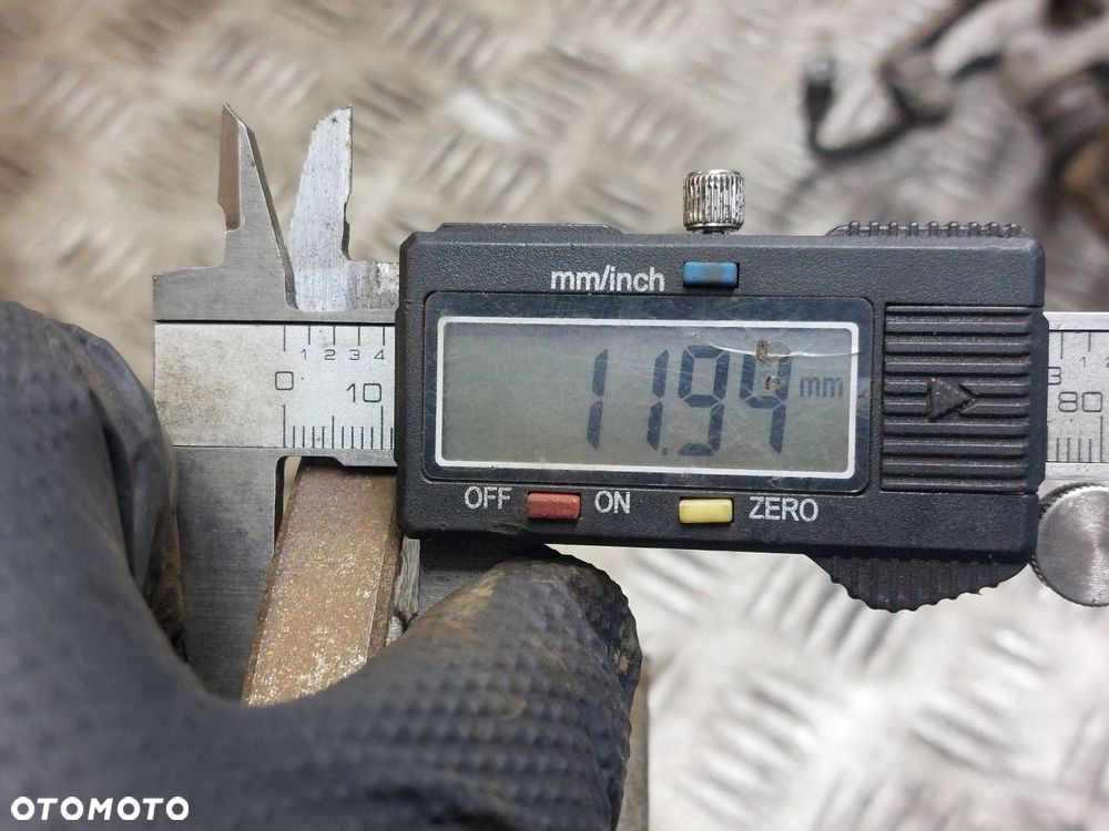 TARCZE HAMULCOWE TYŁ PIASTY + KLOCKI + ZACISKI CITROEN C4 PICASSO I - 6