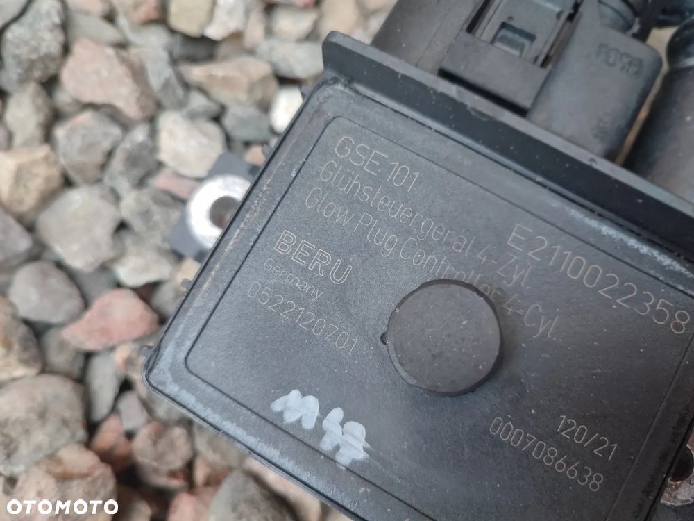 BMW E46 / E60 / E90 / E87 / E83  ORYGINALNY STEROWNIK ŚWIEC ŻAROWYCH + WIĄZKA DO SILNIKÓW GAMY M47D20 ( 150KM / 163KM ) 2.0D / 1.8D BERU O NR.  12 21 7 786 821 /  12 21 7 801 200 OEM SPRAWNY W 100% NUMERY BERU E2110022358 - 19