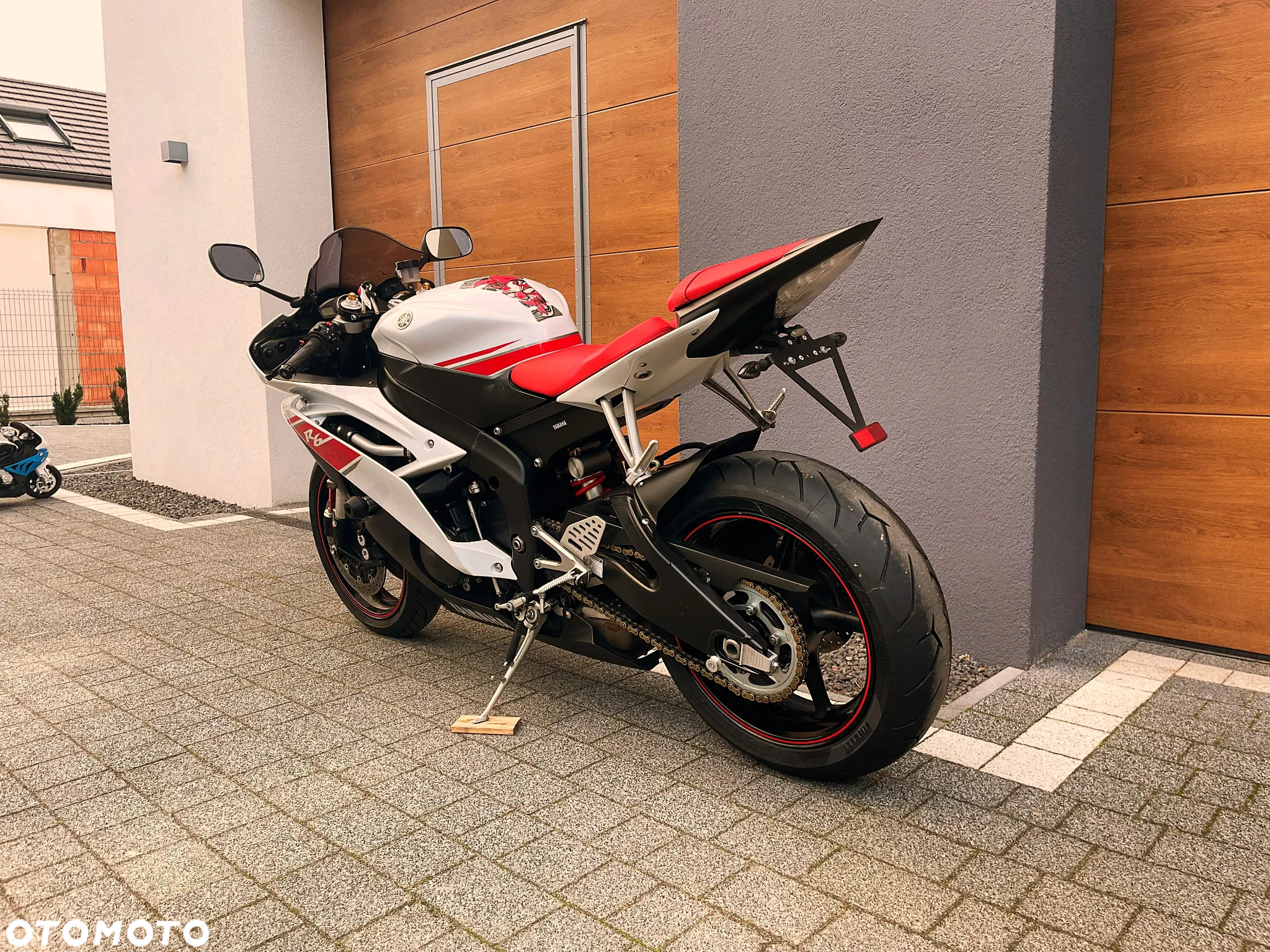 Yamaha R6 - 6
