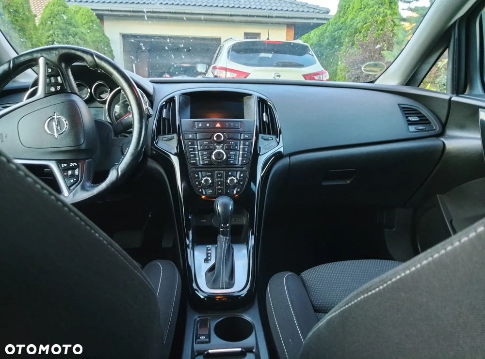 Opel Astra 1.4 Turbo Automatik Cosmo - 10