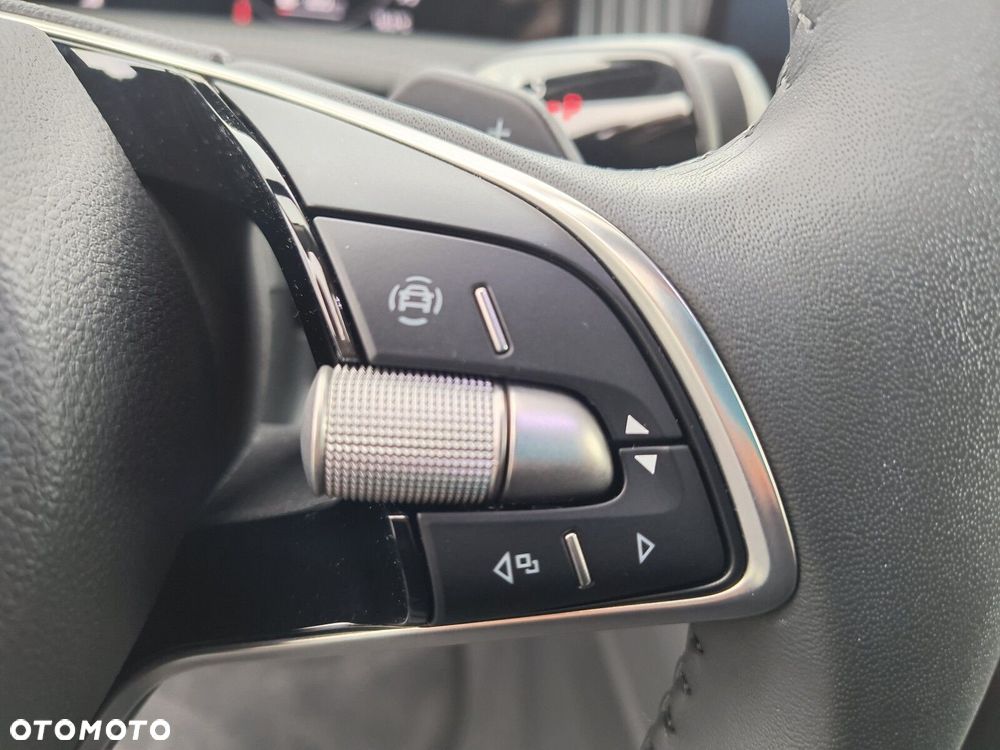 Skoda Superb 2.0 TSI L&K DSG - 28