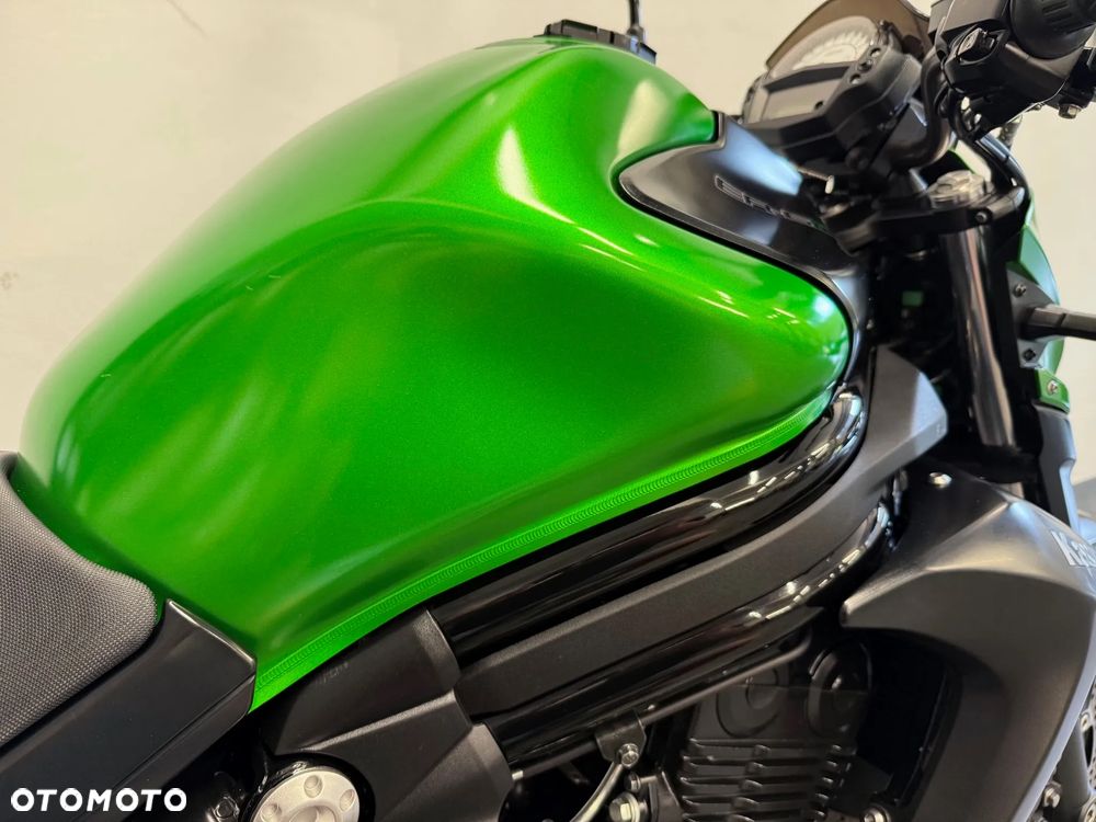 Kawasaki ER - 33