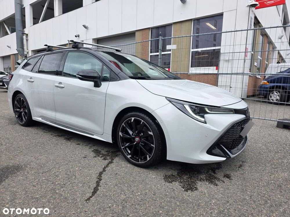Toyota Corolla 2.0 Hybrid GR Sport - 3