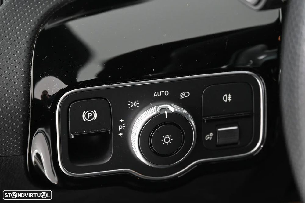 Mercedes-Benz CLA 180 - 28
