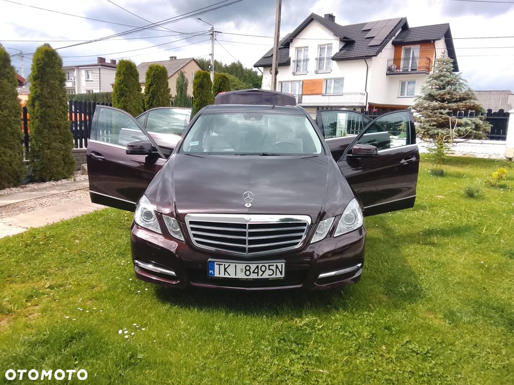 Mercedes-Benz Klasa E 250 CGI BlueEffICIENCY Avantgarde - 12