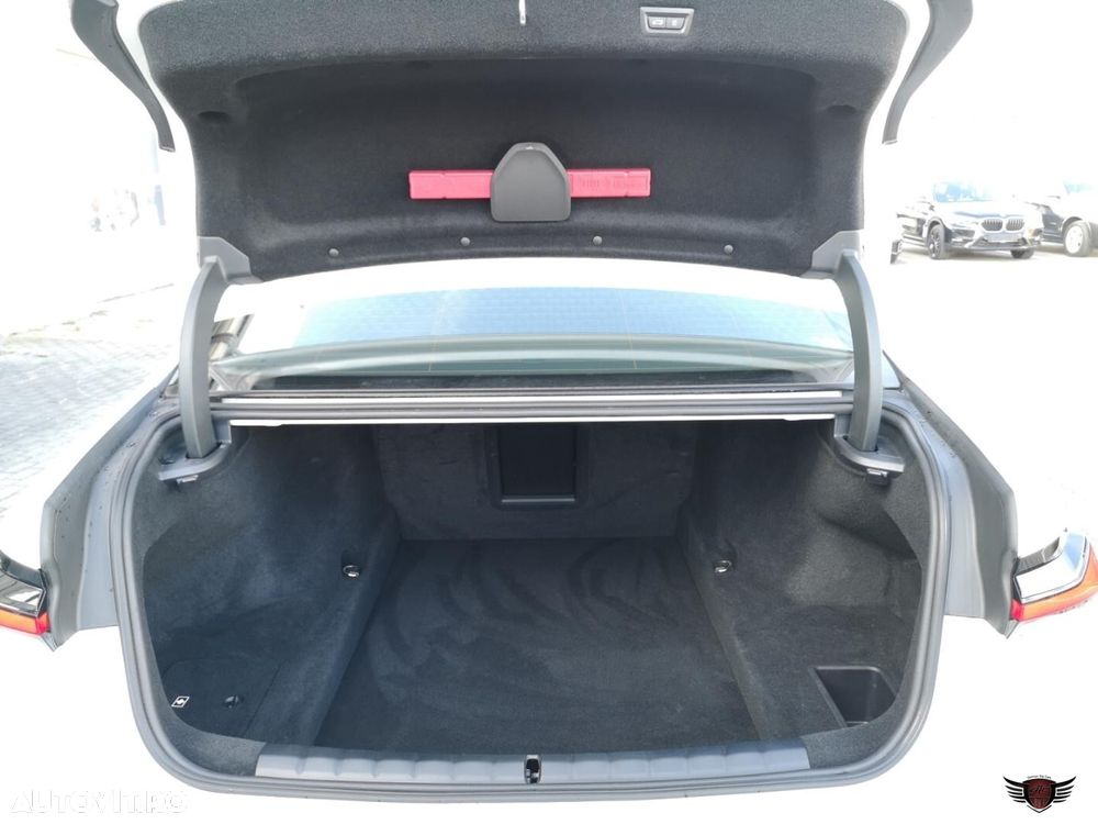 BMW Seria 7 740d xDrive - 24