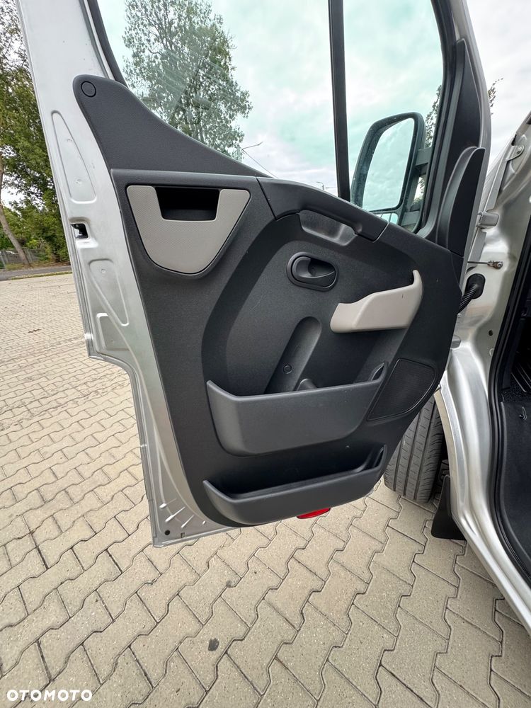 Renault Master - 24