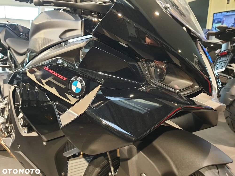 BMW S - 17