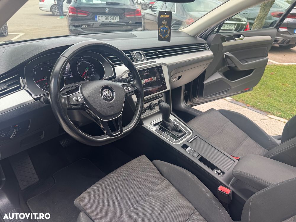 Volkswagen Passat Variant 2.0 TDI DSG Comfortline - 8