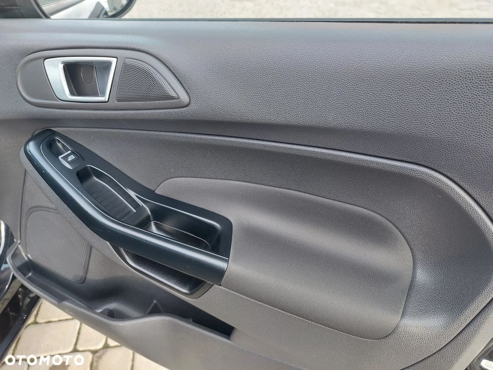 Ford Fiesta 1.0 EcoBoost Champions Edition - 29