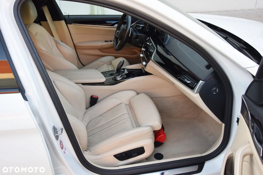 BMW Seria 5 520d xDrive Sport Line sport - 30