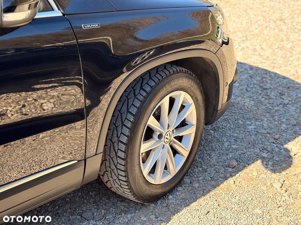 Volkswagen Tiguan 2.0 TDI DPF BlueMotion Technology Lounge Sport & Style - 9