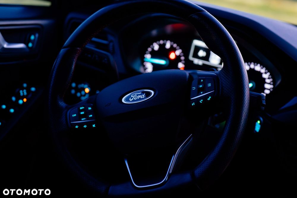 Ford Focus 1.5 EcoBlue ST-Line - 34