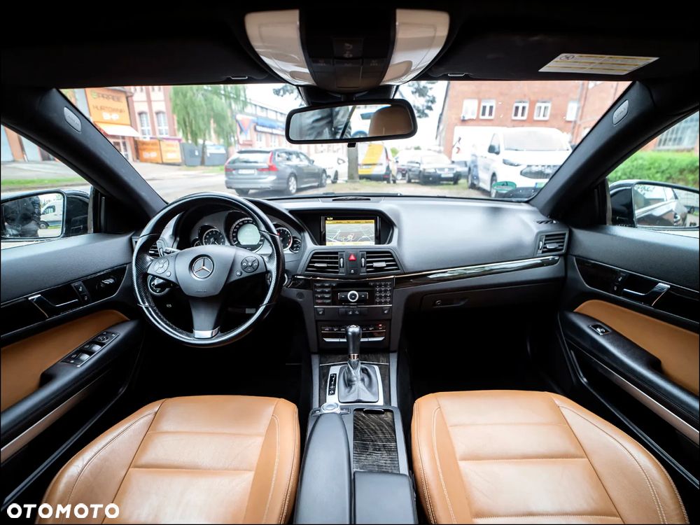 Mercedes-Benz Klasa E 250 BlueEFFICIENCY 7G-TRONIC Avantgarde - 19