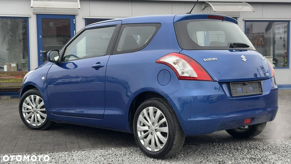 Suzuki Swift 2013 photo 5