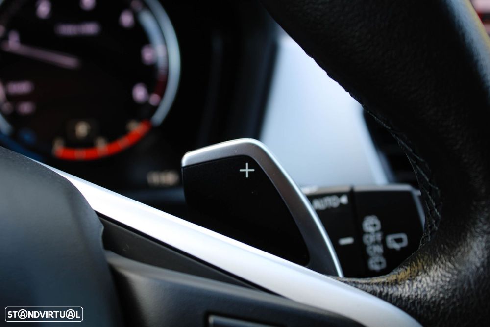 BMW X1 18 d sDrive Auto - 34