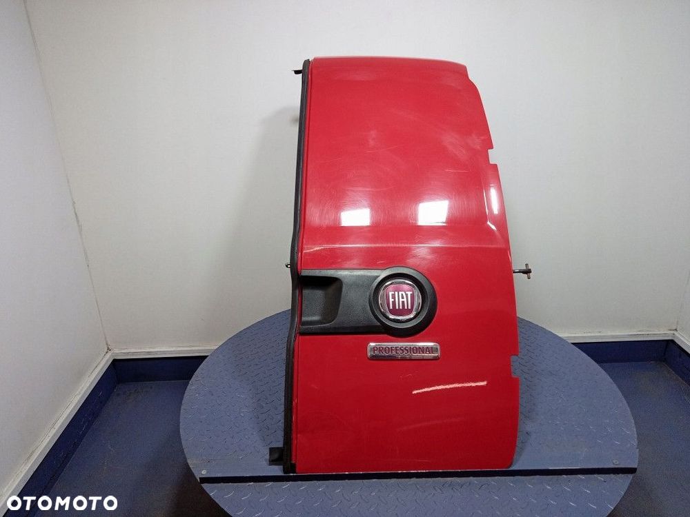 FIAT DOBLO II LIFT TYLNE PRAWE SKRZYDŁOWE TYŁ 168 ROSSO - 1