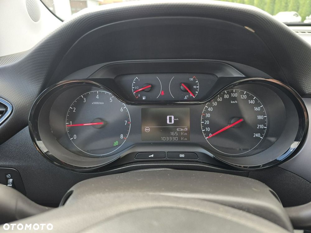 Opel Crossland X - 30