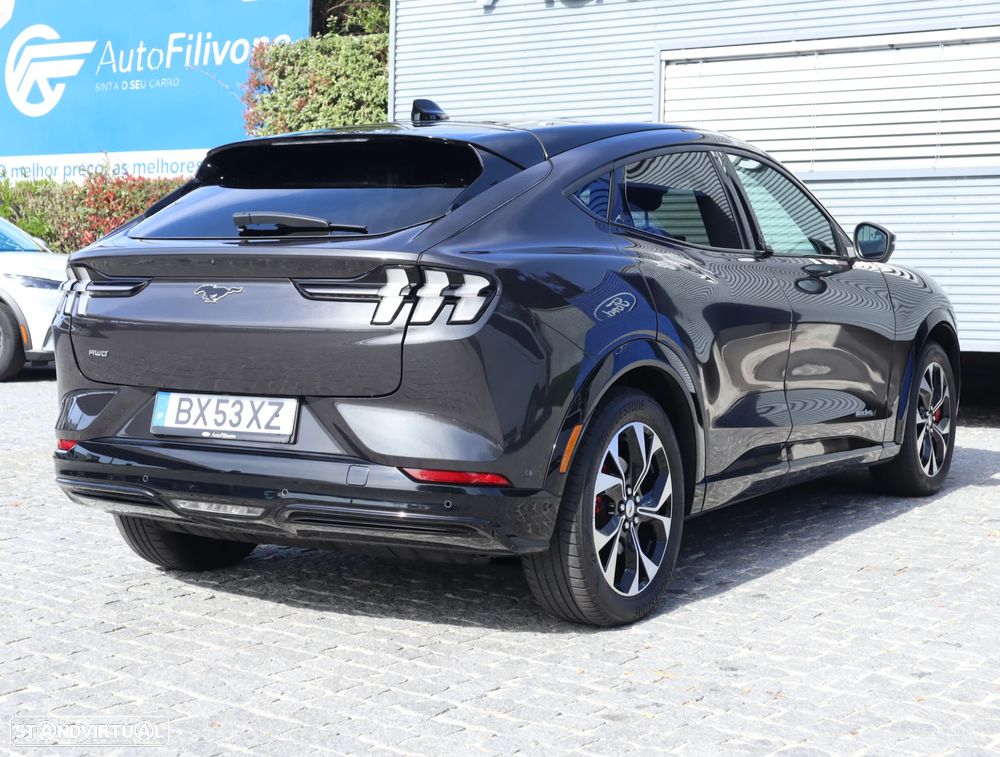 Ford Mustang Mach-E Premium AWD - 16