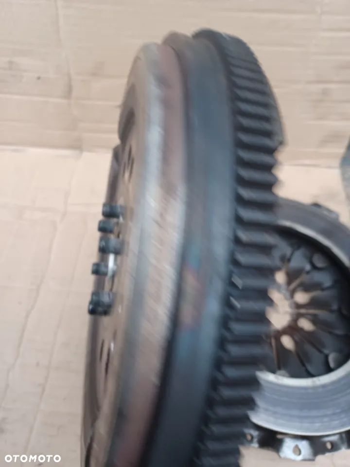 KOŁO DWUMASOWE SPRZĘGŁO VW PASSAT B7 2.0 TDI - 5