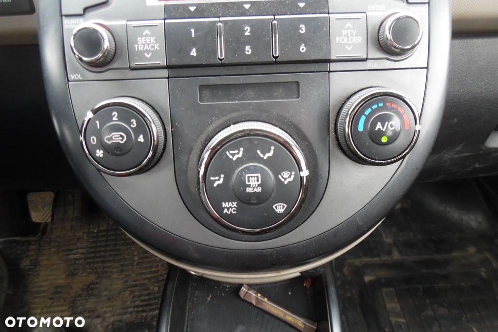 Kia Soul 1.6 CRDi L - 14