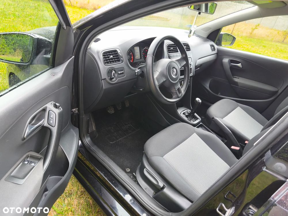 Volkswagen Polo - 12