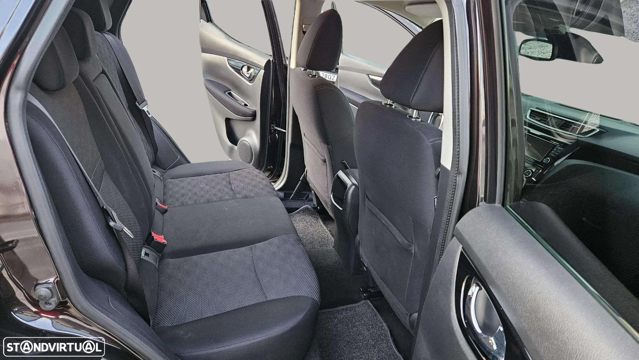 Nissan Qashqai 1.5 dCi Tekna J19 - 12